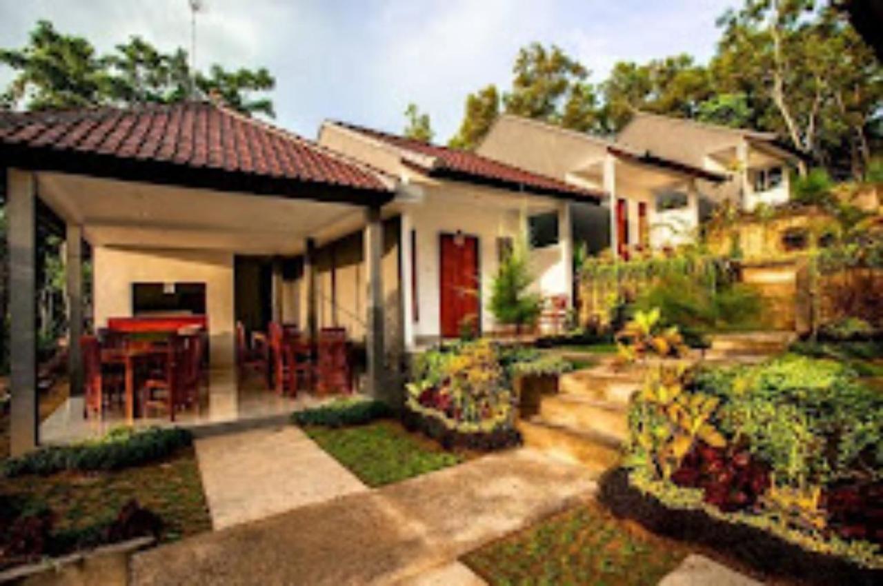 Singgahan Bungalow By Ecommerceloka Toyapakeh Exterior foto